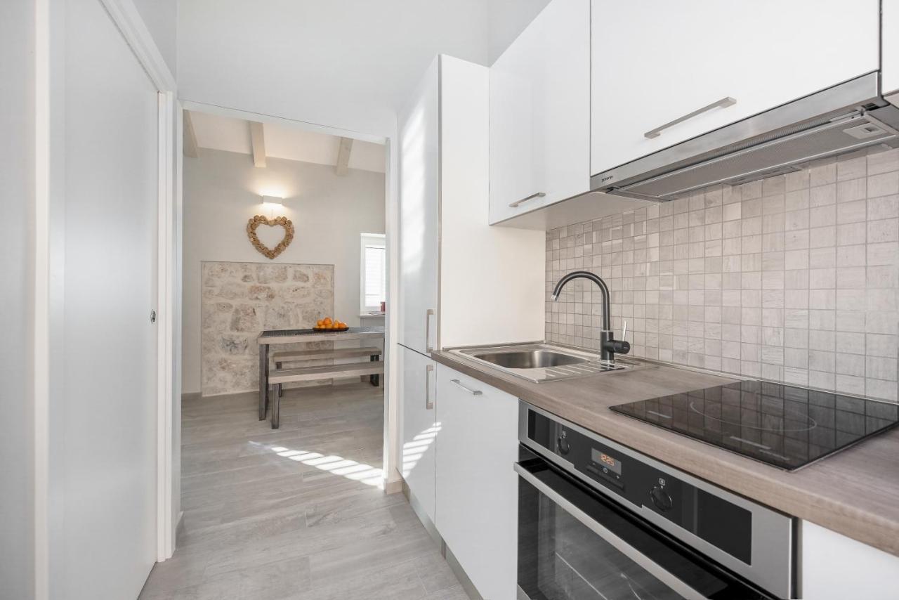 Jully Apartment With Swimming Pool Babino Polje Exterior foto